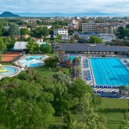 Hotel Petrarca Terme Монтегротто-Терме Екстер'єр фото