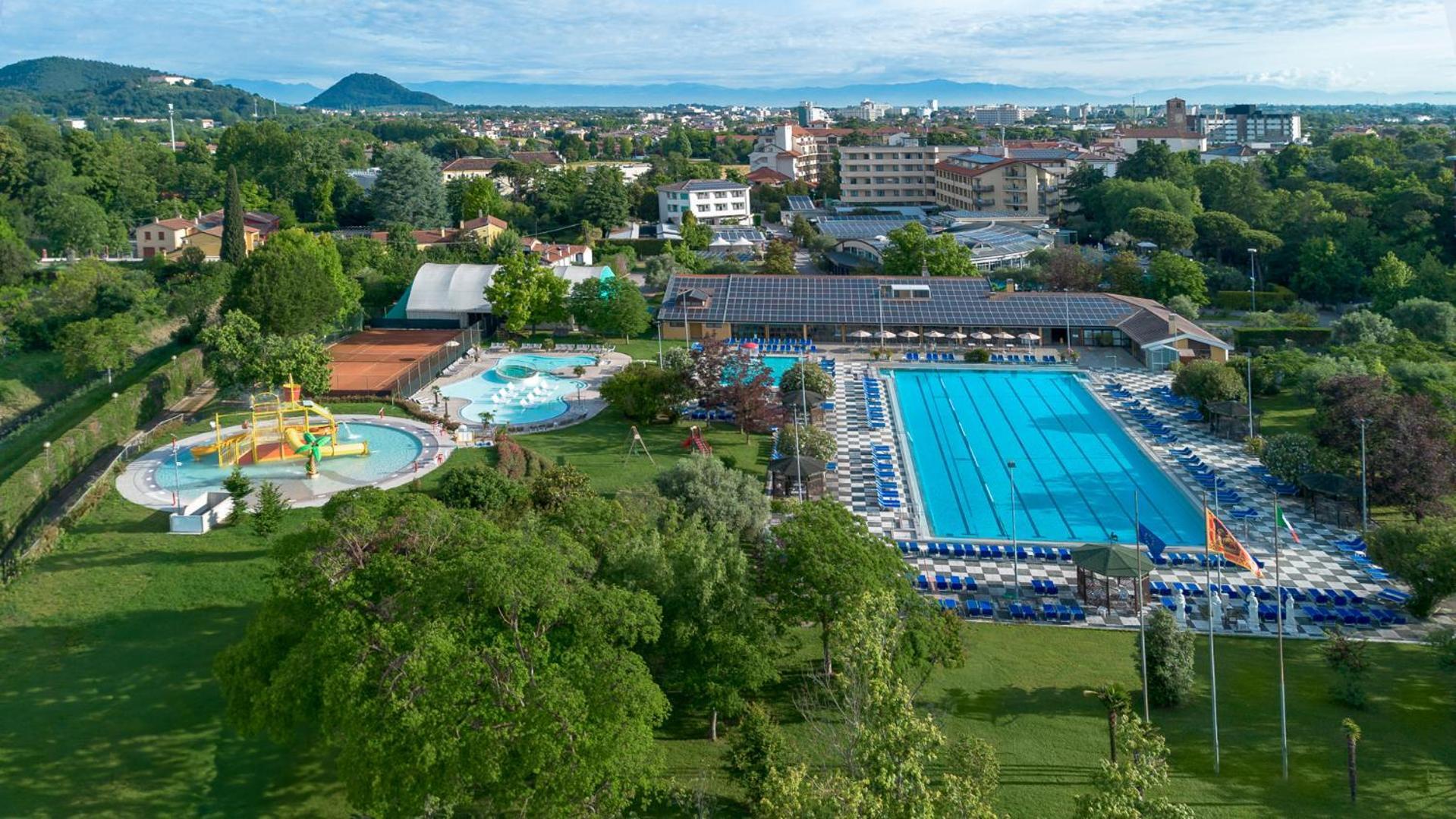 Hotel Petrarca Terme Монтегротто-Терме Екстер'єр фото