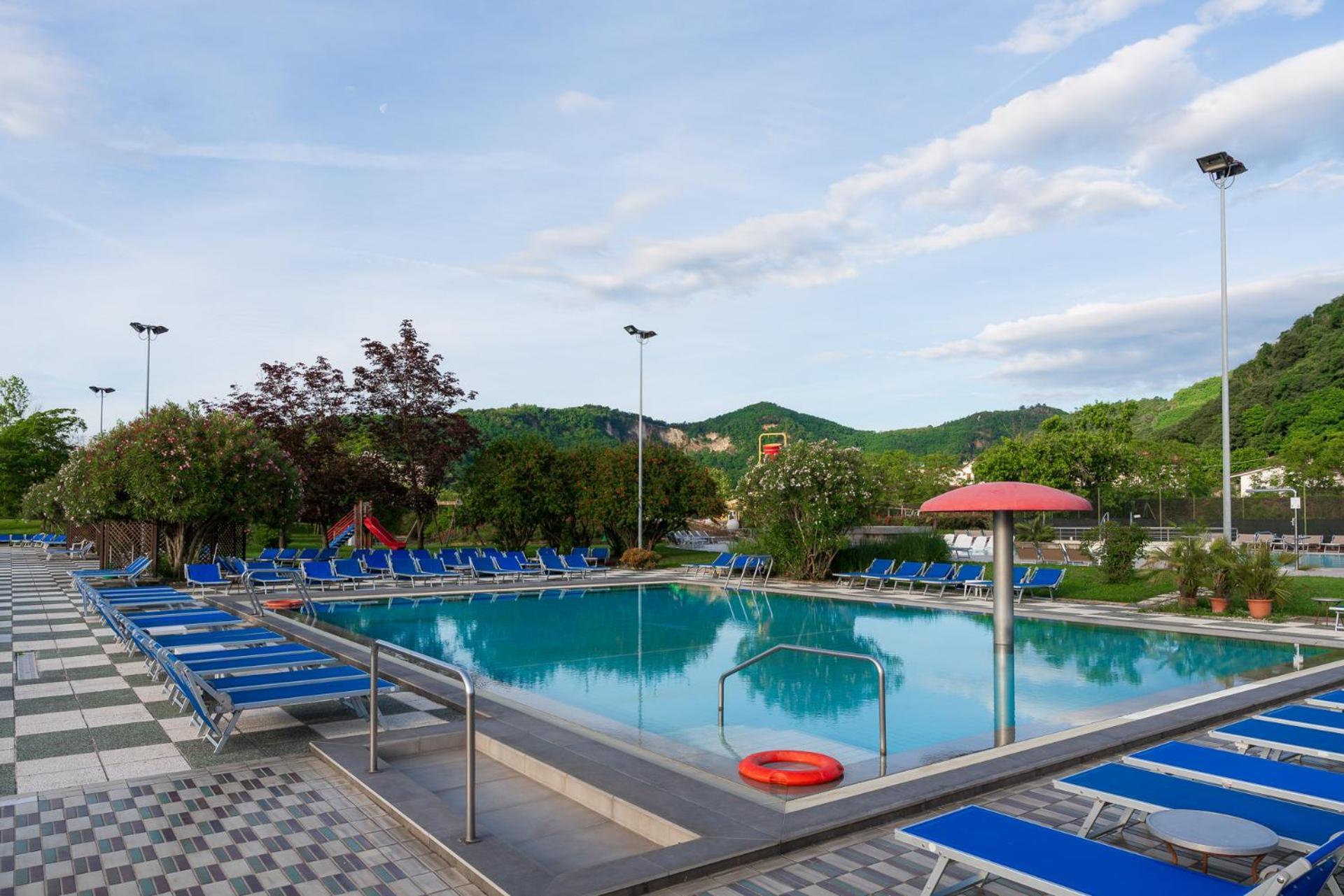 Hotel Petrarca Terme Монтегротто-Терме Екстер'єр фото